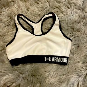 Under amour white and black sports bra small